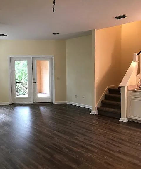 1914 Vista Cove Rd — Photo 11