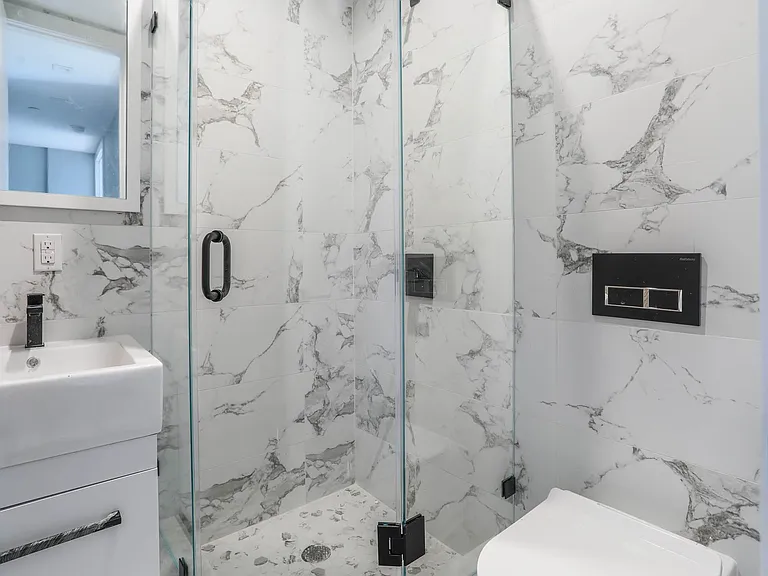 970 Gates Ave #4A — Photo 8