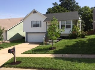 166 Autumn Chase Dr, O'Fallon, MO 63366