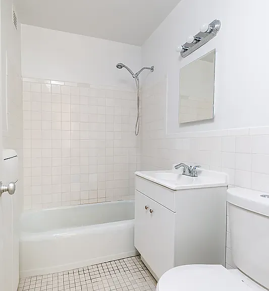 333 E 30th St #14F — Photo 10