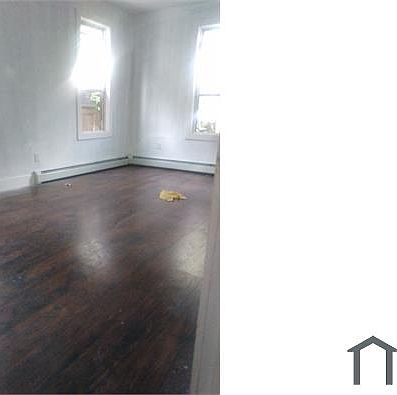 2nd image of 113 N Munn Ave #1