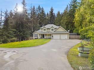 8547 Hide A Way Lane, Silverdale, WA 98383
