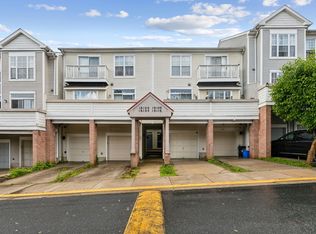 18106 Royal Bonnet Cir, Gaithersburg, MD 20886