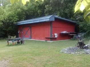 511 Turkey Branch Rd, Goodspring, TN 38460