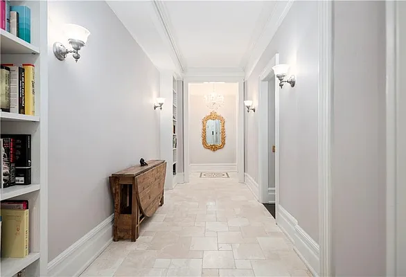 Sold by United Broking | media 9