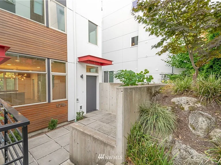 1718 27th Ave #A — Photo 1
