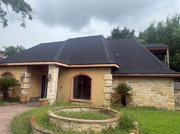 9023 Mauna Loa Ln, Houston, TX 77040
