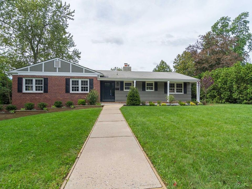 1st image of 109 Samara Dr
