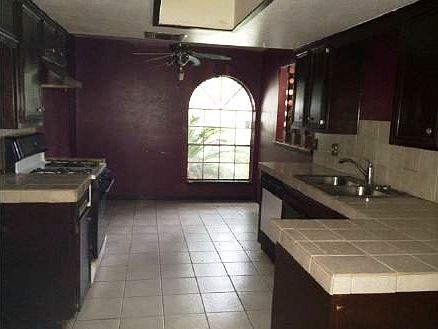 5th image of 7307 Yellow Pine Dr