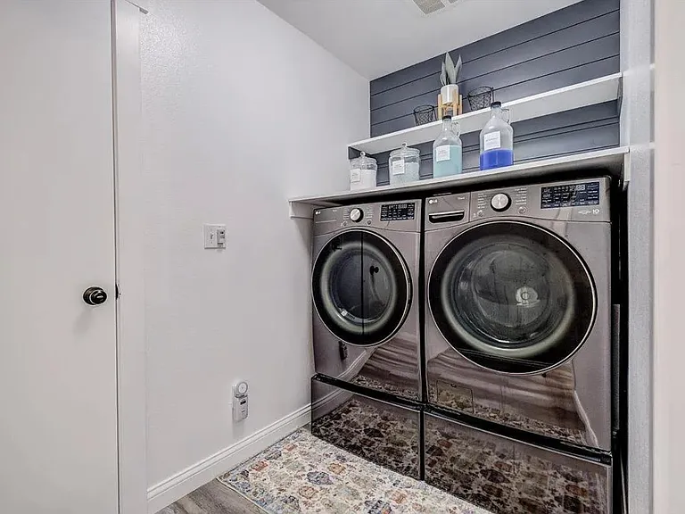 214 S Belfair Pl — Photo 23