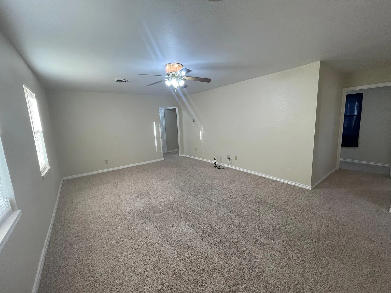 111 S Belleview St — Photo 2