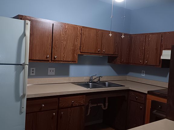 2nd image of 230 S Main St #11018322