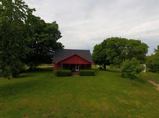 213 Eubanks Rd, Calhoun, KY 42327