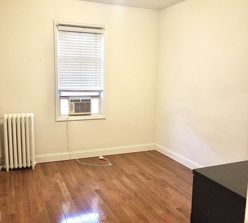 1st image of 2837 36th St #2