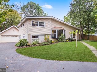 1689 Muhlenburg Dr, Blue Bell, PA 19422