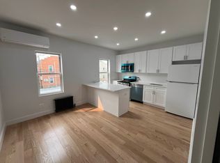 22-26 38th St #2, Astoria, NY 11105