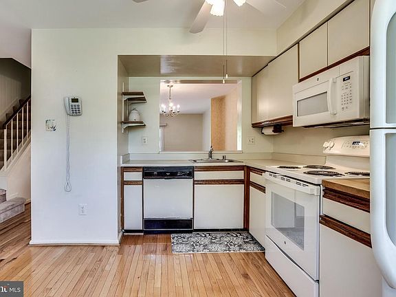 5th image of 14234 Angelton Ter
