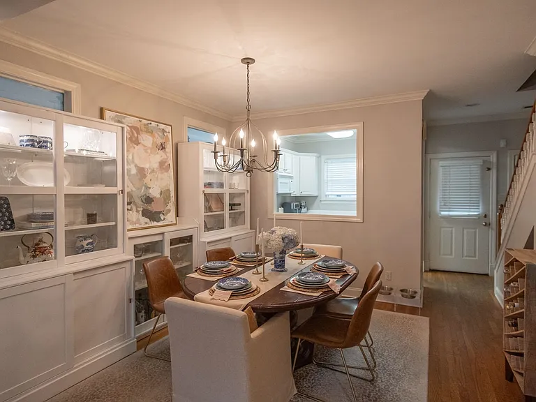 525 Rienzi Dr — Photo 3