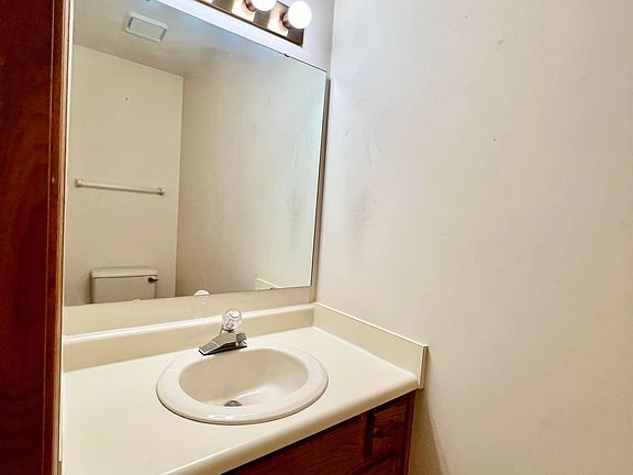 4th image of 6446 Bay Harbor Ln