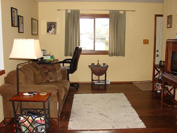 5th image of 445 E Estates Pl