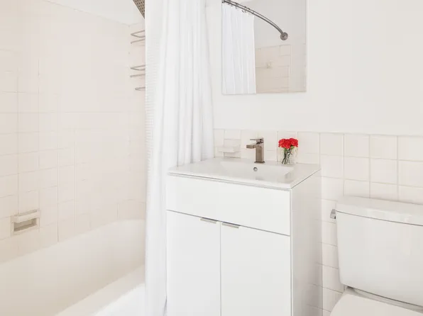 415 East 52nd Street 11FC image 5 of 5