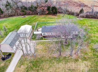 3827 Pansy Rd, Clarksville, OH 45113