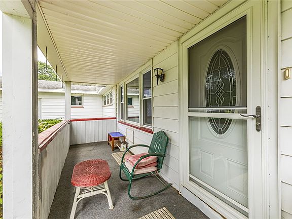 4th image of 236 Mill Rd