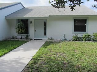 3174 Foxridge Ct, Palm Springs, FL 33461