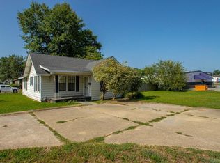 1200 W South St, Benton, AR 72015