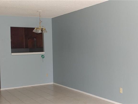 2nd image of 1016 Lynn St APT B