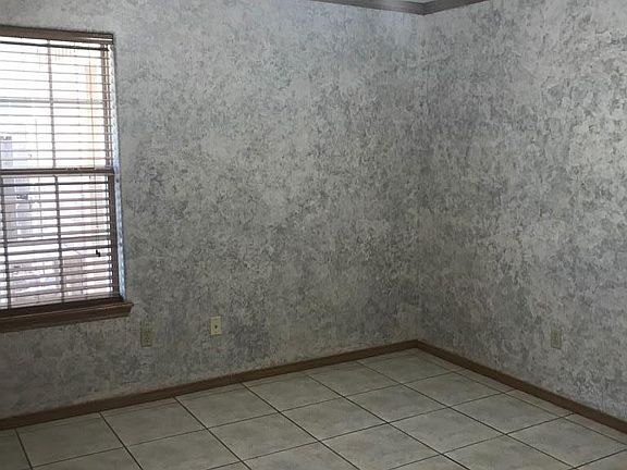 2nd image of 6835 Blue Spruce St