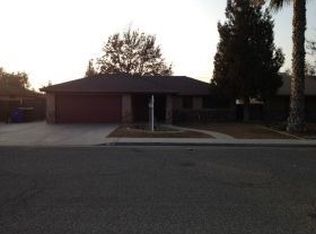 671 Oxford St, Porterville, CA 93257