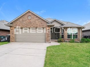 2216 NW 172nd St, Edmond, OK 73012