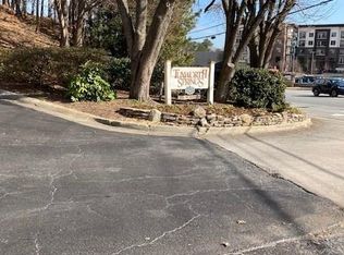 1423 Tuxworth Cir, Decatur, GA 30033