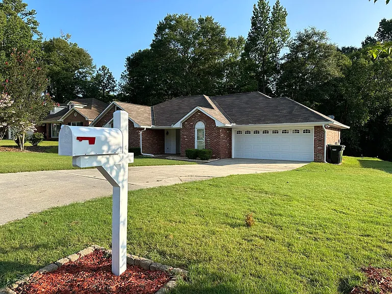 1525 Buk Ct — Photo 2