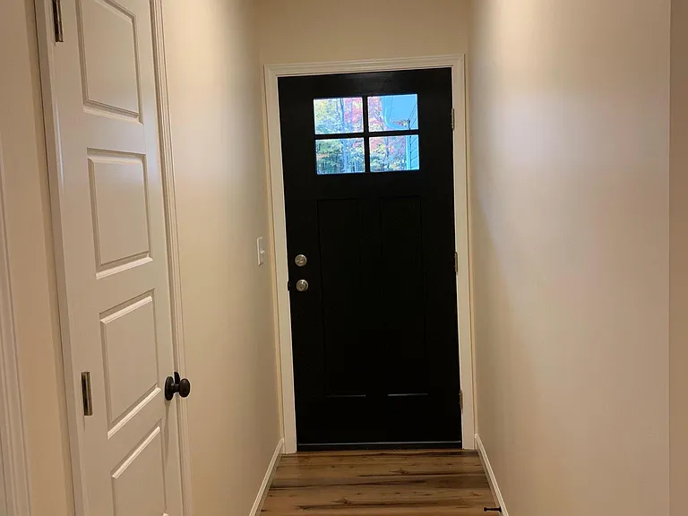 1373 Eau Claire Rd — Photo 2