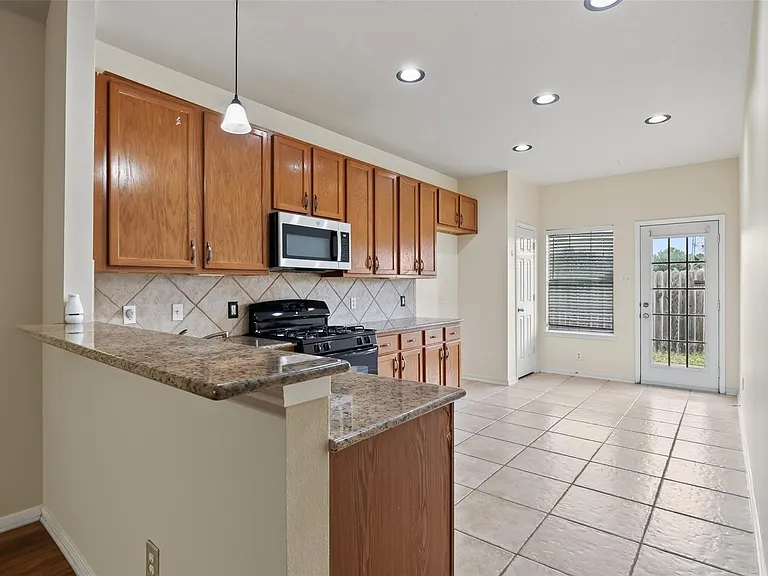 9762 Wheaton Edge Ln — Photo 8