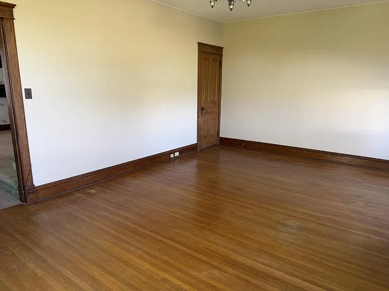1650 Old Harrisburg Rd — Photo 11