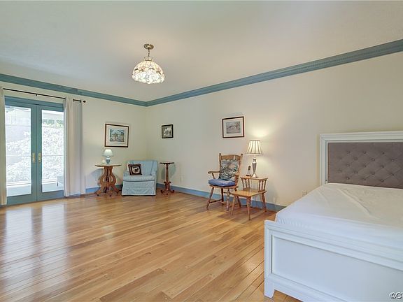5th image of 3660 Horseshoe Dr