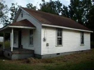 213 S Pine St, Warsaw, NC 28398