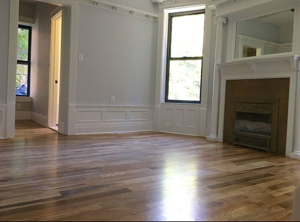 1st image of 1391 Dean St #33