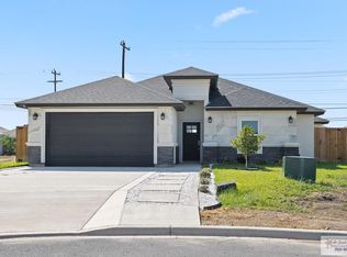 2112 N 28th St, Hidalgo, TX 78557