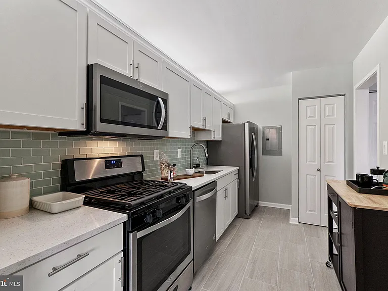 4515 Willard Ave #1414S — Photo 15