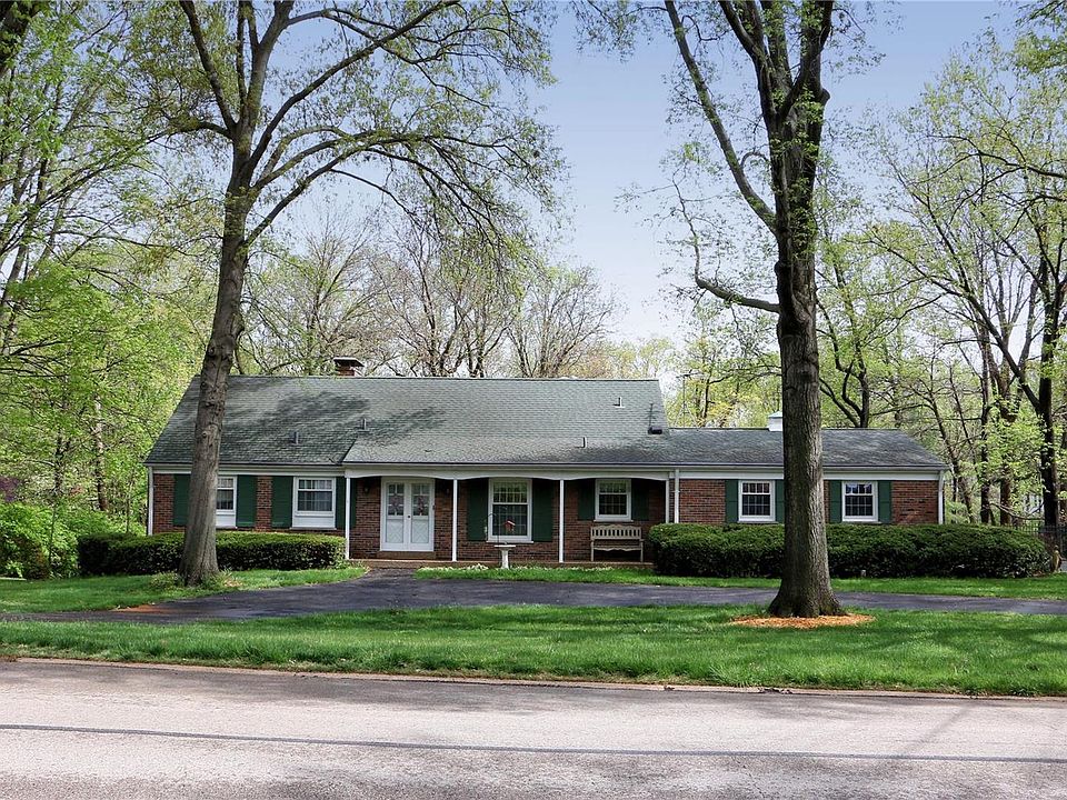 1st image of 64 Queens Dr