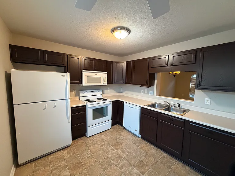 3057 Armory Dr — Photo 3