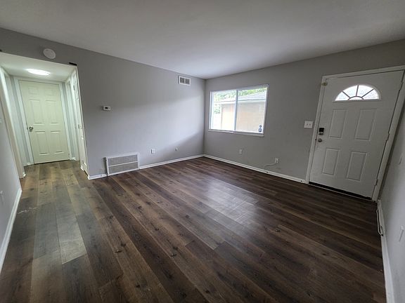 4th image of 2404 Velma Ave