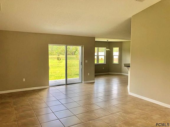 2nd image of 12 Flat Rock Ln