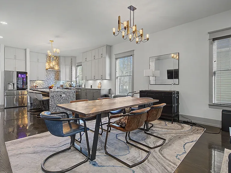 2206B White Ave — Photo 3
