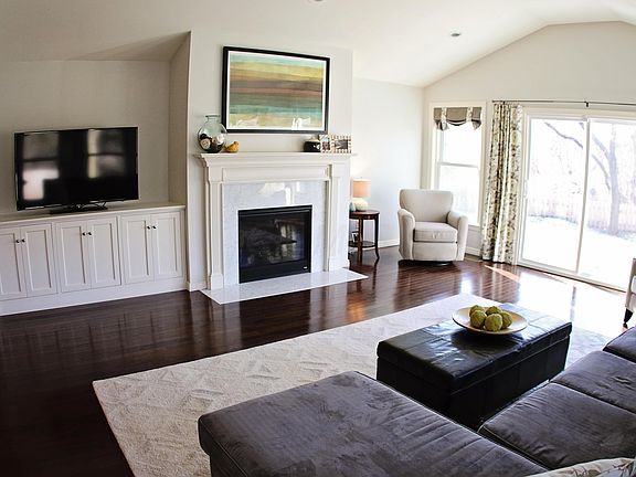 3rd image of 1885 Kempton Dr