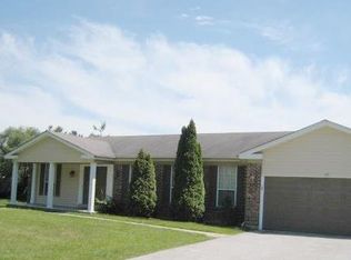 426 Royal Village Dr, Ballwin, MO